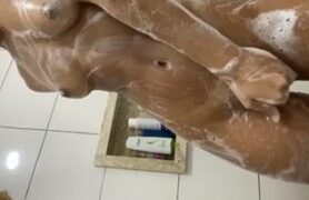 Video gratis Rakel Silva pelada nua tomando banho provocante