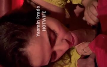 Vídeos Yasmin Prado sexo oral com pagando boquete