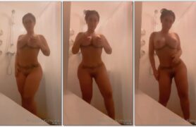 Priscila Kimura exibindo seu corpo nu e sensual durante o banho, mostrando toda sua beleza